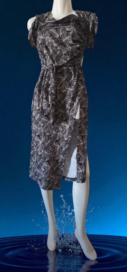 Vestido al pecho con lazo y abertura delantera