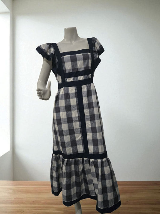 Vestido al pecho con tirantes