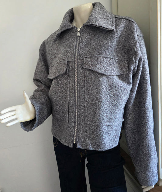 Chaqueta gris perla