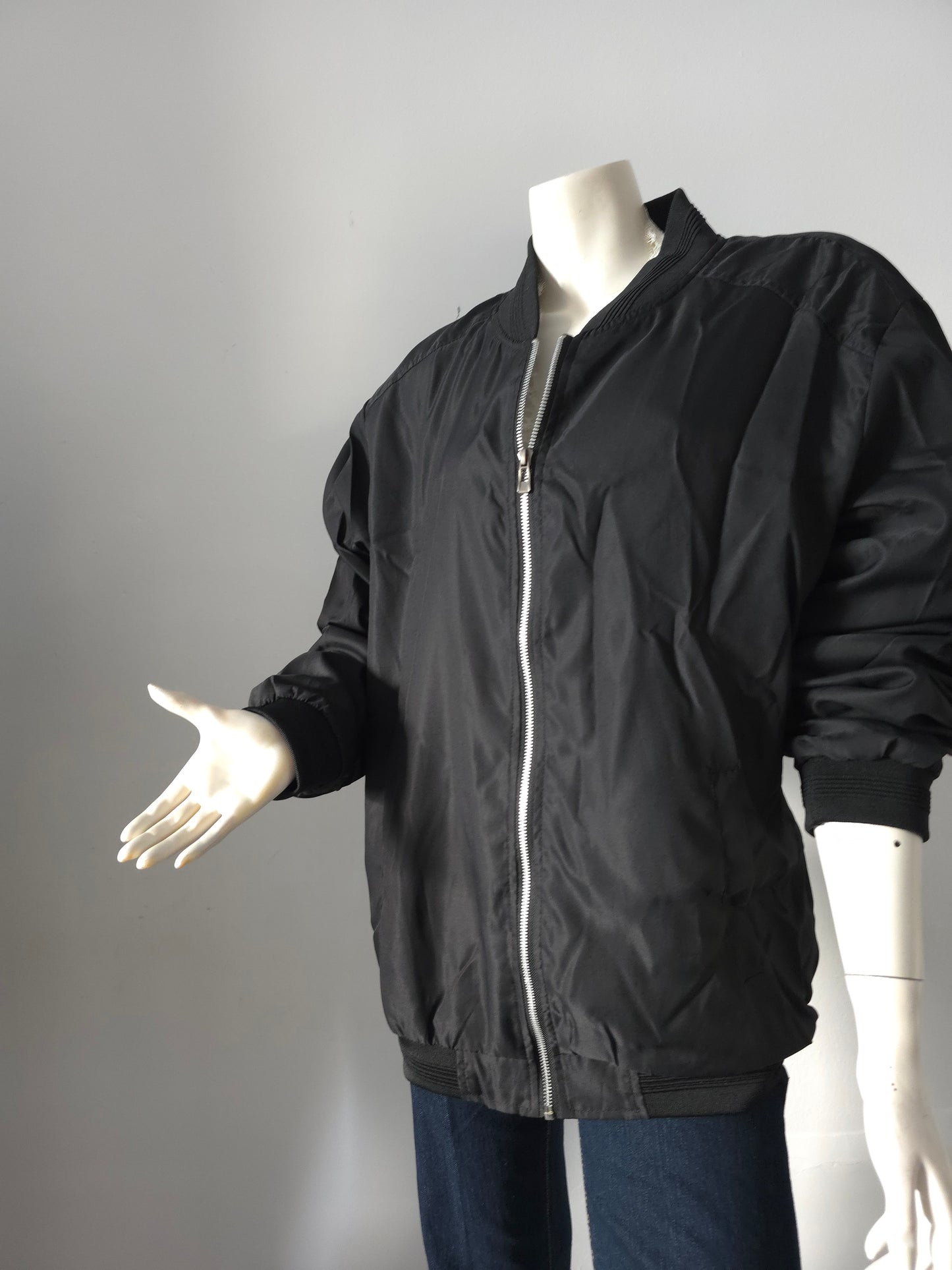 Chaqueta bomber rompeviento